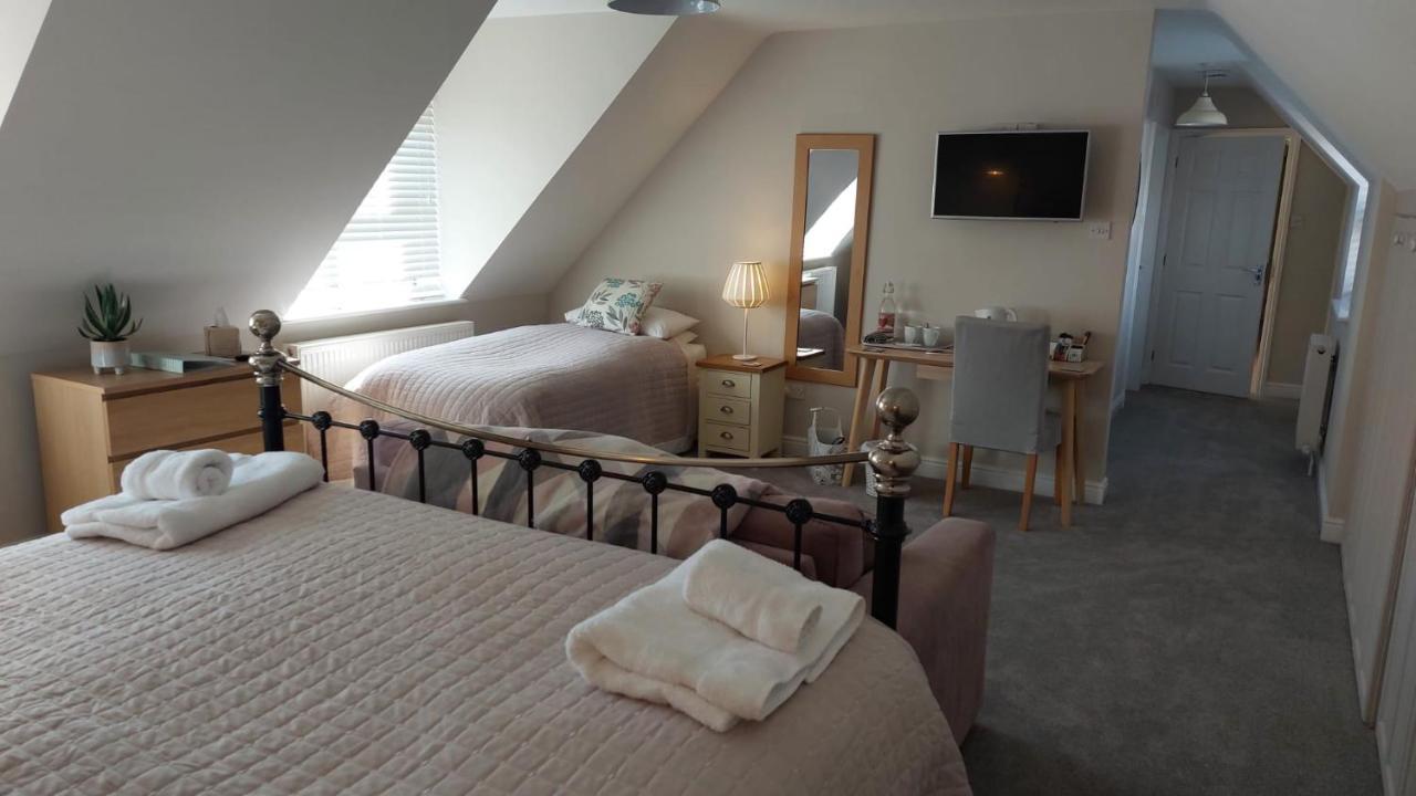 Westwood Lodge B & B Бостън Екстериор снимка