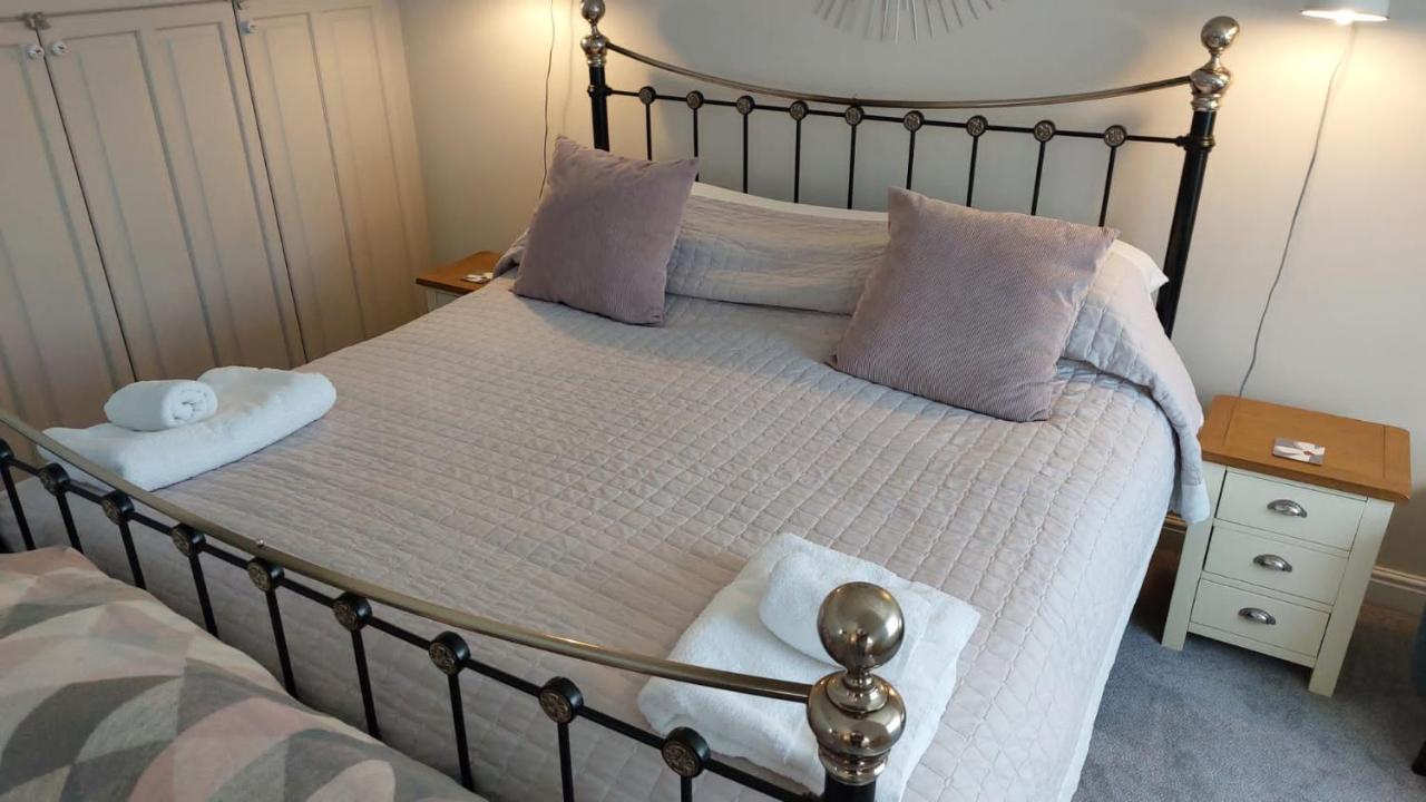 Westwood Lodge B & B Бостън Екстериор снимка